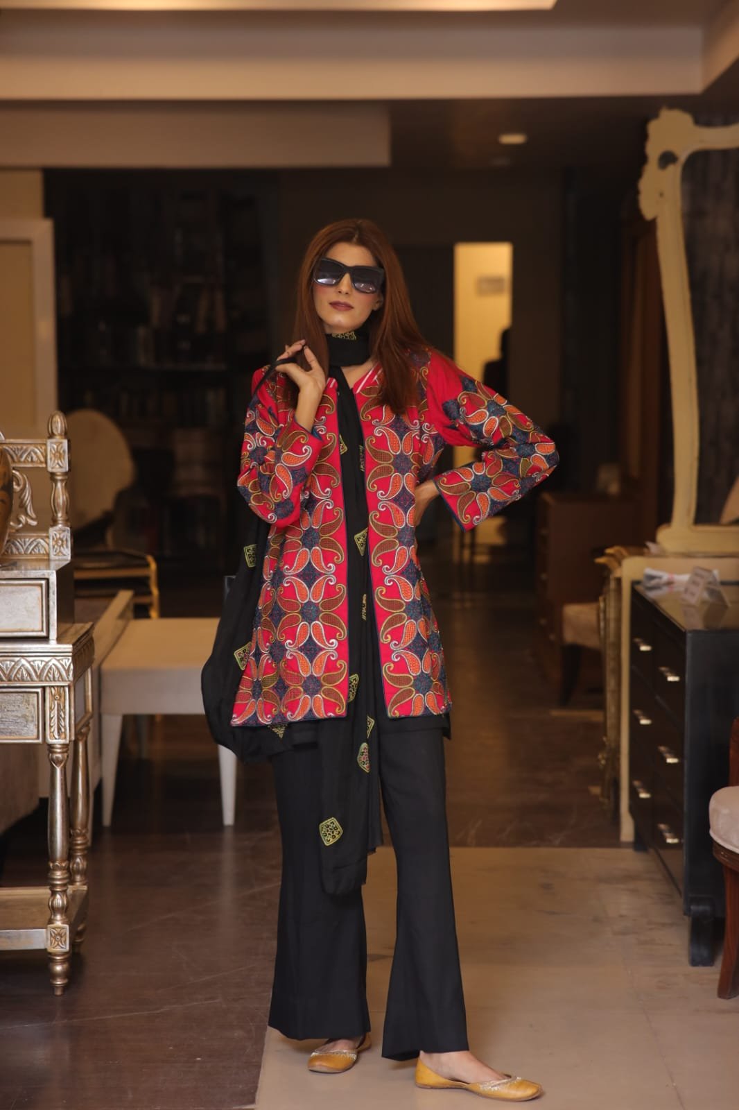 4 piece karrandi suit Fabric karrandi , silk dupatta fully block printed