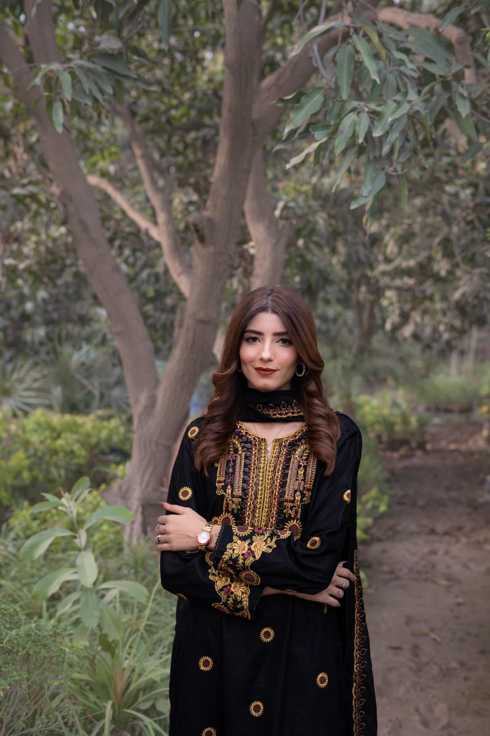 3 Piece Embroidered Suit – Unstitched with Gala, Bazu & Daman Patches, Cotton Net Dupatta