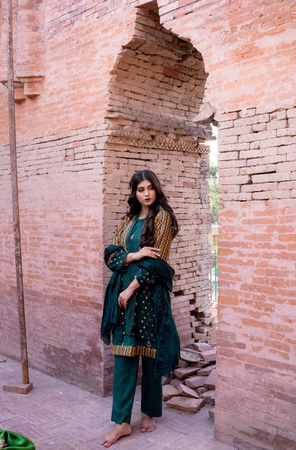 4 piece karrandi suit Fabric karrandi , silk dupatta fully block printed